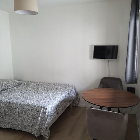 Studio Au Calme Espace Exterieur Parking Gratuit Dans La Rue Grenoble Exterior photo