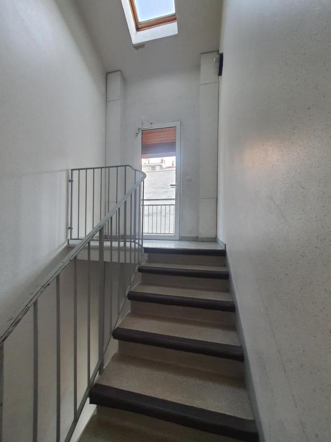 Studio Au Calme Espace Exterieur Parking Gratuit Dans La Rue Grenoble Exterior photo